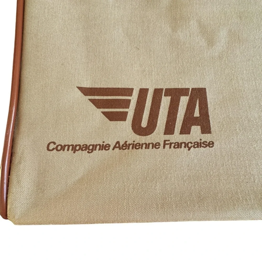 Vintage UTA French Airlines Crew Bag Zip Around Canvas Flight Attendants Pilots